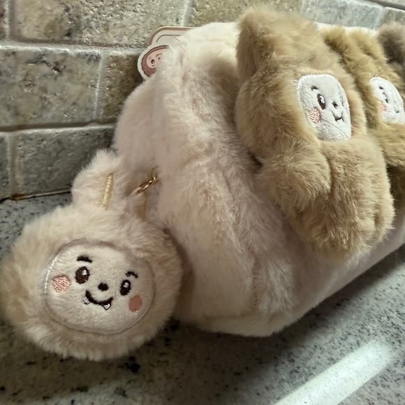 Cutesters Labubu Style Make Up Bag - Picture 7 of 7